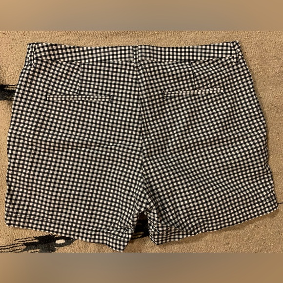 Old navy brand women’s cotton shorts size 16 - Picture 2 of 4